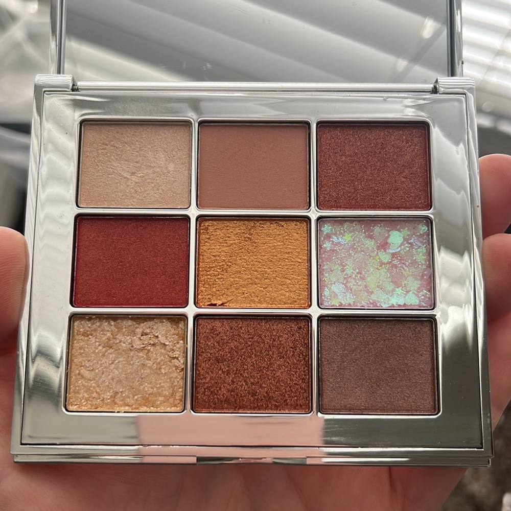 Vanity Vegan eyeshadow palette